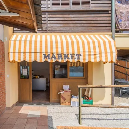 Villaggio Smeraldo База отдыха Монелья