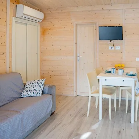 Villaggio Smeraldo Tatil parkı *