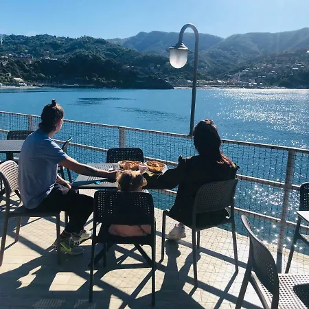 Villaggio Smeraldo * Moneglia