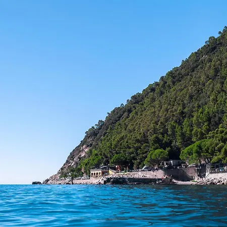 Villaggio Smeraldo * מונליה