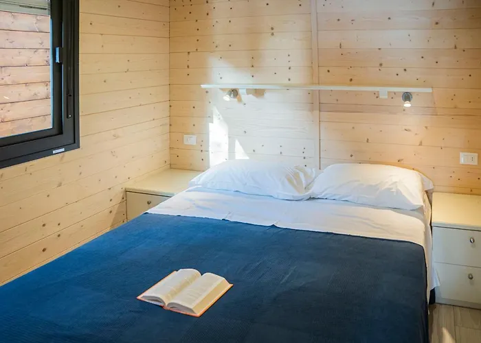 Villaggio Smeraldo *